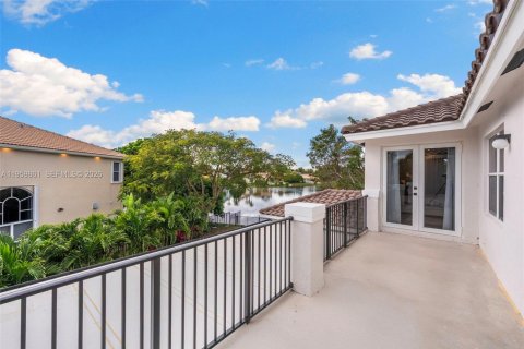 House in Miramar, Florida 5 bedrooms, 292.55 sq.m. № 2022094 - photo 20