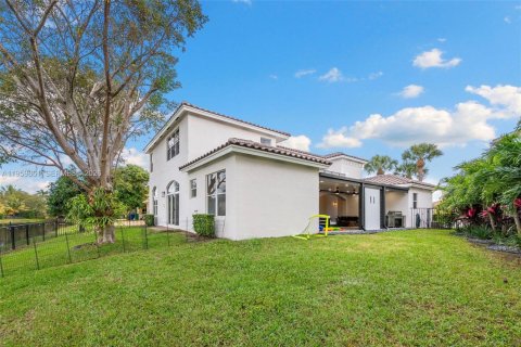 House in Miramar, Florida 5 bedrooms, 292.55 sq.m. № 2022094 - photo 29