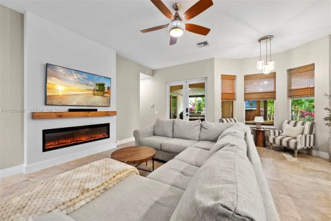 House in Miramar, Florida 5 bedrooms, 292.55 sq.m. № 2022094 - photo 15