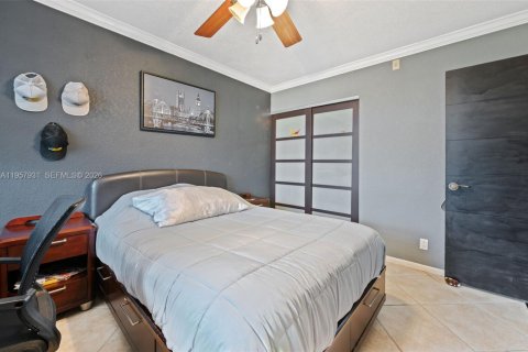 Condo in Coconut Creek, Florida, 2 bedrooms  № 2019622 - photo 23