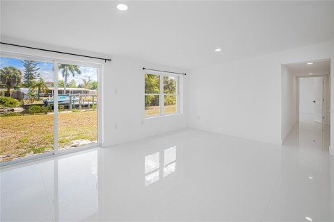 Villa ou maison à vendre à Port Charlotte, Floride: 3 chambres, 133.31 m2 № 2121017 - photo 20