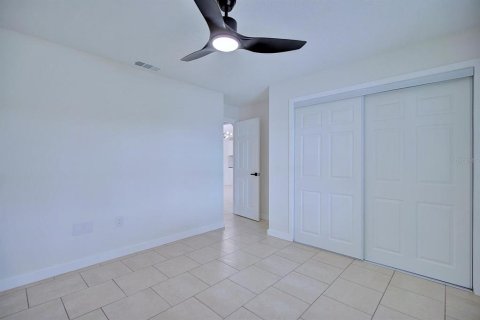 House in Sebring, Florida 3 bedrooms, 189.52 sq.m. № 1844644 - photo 8