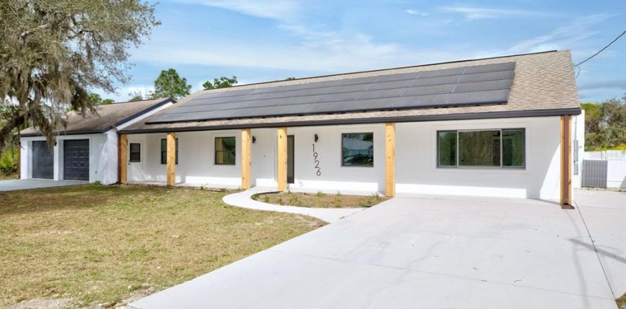 House in Sebring, Florida 3 bedrooms, 189.52 sq.m. № 1844644