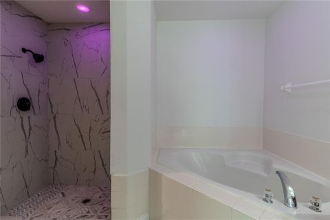 Casa en venta en Kissimmee, Florida, 4 dormitorios, 204.76 m2 № 1919219 - foto 14