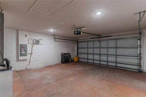 Casa en venta en Kissimmee, Florida, 4 dormitorios, 204.76 m2 № 1919219 - foto 24