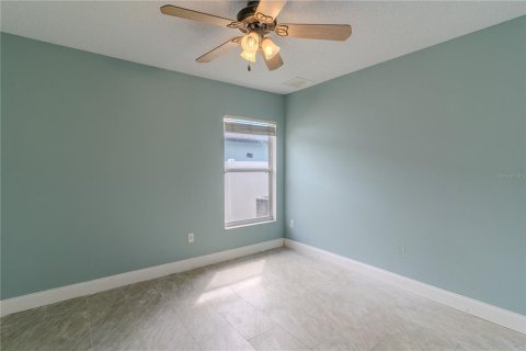 Casa en venta en Kissimmee, Florida, 4 dormitorios, 204.76 m2 № 1919219 - foto 20