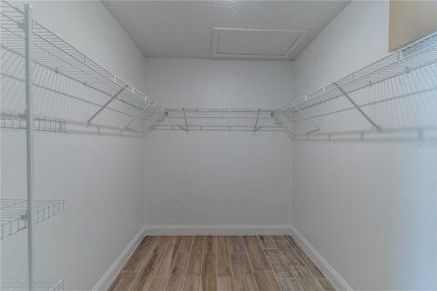 Casa en venta en Kissimmee, Florida, 4 dormitorios, 204.76 m2 № 1919219 - foto 16
