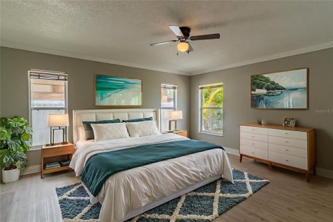 Casa en venta en Kissimmee, Florida, 4 dormitorios, 204.76 m2 № 1919219 - foto 5