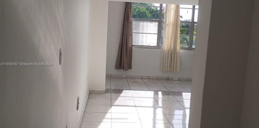 Condo à Miami, Floride, 2 chambres  № 1865195
