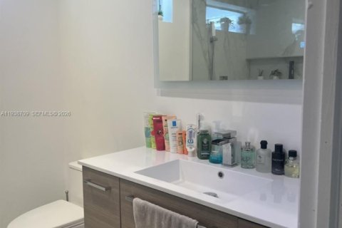 House in West Park, Florida 3 bedrooms, 116.87 sq.m. № 1996354 - photo 14