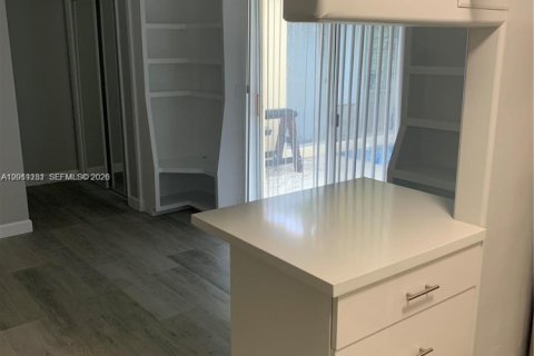 Studio in Fort Lauderdale, Florida № 2075378