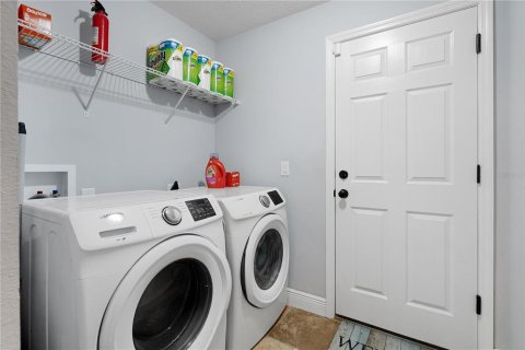 Casa en venta en Summerfield, Florida, 3 dormitorios, 160.63 m2 № 1723786 - foto 25