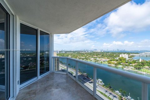 Copropriété à louer à Miami Beach, Floride: 1 chambre, 102.19 m2 № 1944979 - photo 16