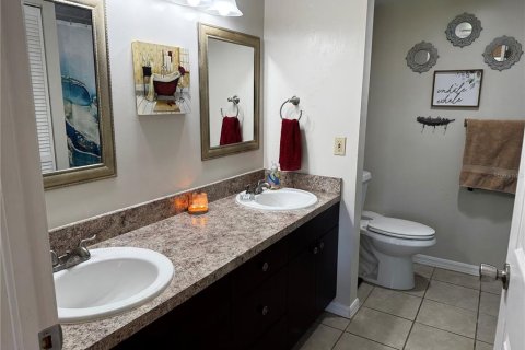 Condo in Palmetto, Florida, 2 bedrooms  № 1754590 - photo 11