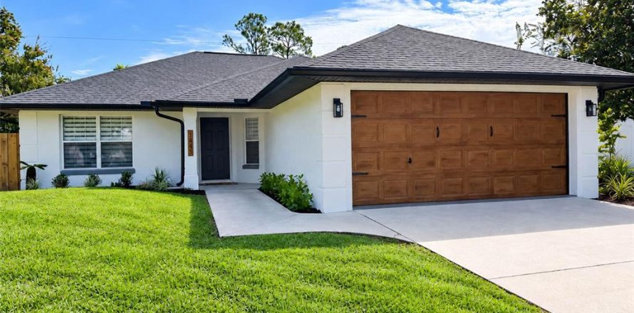 House in Daytona Beach, Florida 3 bedrooms, 116.78 sq.m. № 2396169