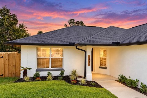 House in Daytona Beach, Florida 3 bedrooms, 116.78 sq.m. № 2396169 - photo 5