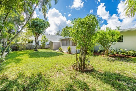 House in Plantation, Florida 3 bedrooms, 136.75 sq.m. № 1886518 - photo 28