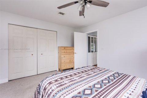 House in Plantation, Florida 3 bedrooms, 136.75 sq.m. № 1886518 - photo 13