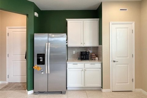 Adosado en venta en Kissimmee, Florida, 3 dormitorios, 165.55 m2 № 2203330 - foto 14