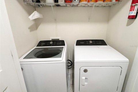 Adosado en venta en Kissimmee, Florida, 3 dormitorios, 165.55 m2 № 2203330 - foto 29