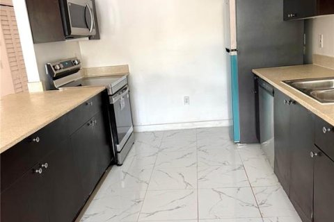 Appartement à louer à Largo, Floride: 1 chambre, 66.24 m2 № 1852548 - photo 5