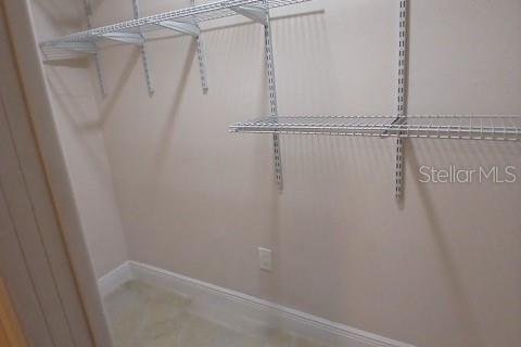 House in Orlando, Florida 2 bedrooms, 83.61 sq.m. № 1915891 - photo 7