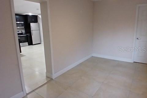 House in Orlando, Florida 2 bedrooms, 83.61 sq.m. № 1915891 - photo 5