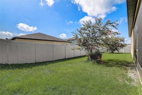 House in Mascotte, Florida 3 bedrooms, 158.96 sq.m. № 1839882 - photo 25