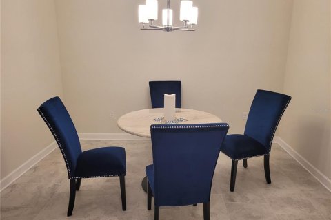 Townhouse in Davenport, Florida 2 bedrooms, 129.51 sq.m. № 1017234 - photo 7