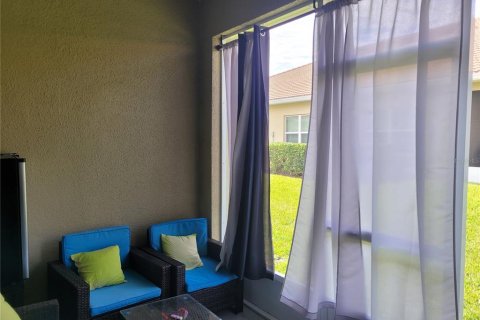 Townhouse in Davenport, Florida 2 bedrooms, 129.51 sq.m. № 1017234 - photo 17
