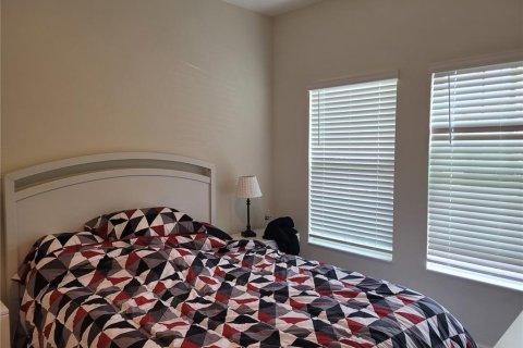 Townhouse in Davenport, Florida 2 bedrooms, 129.51 sq.m. № 1017234 - photo 12