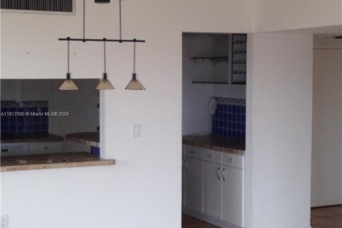 Copropriété à louer à Key Biscayne, Floride: 2 chambres, 117.06 m2 № 2017158 - photo 10