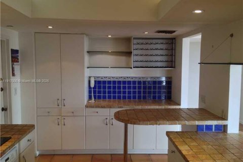 Copropriété à louer à Key Biscayne, Floride: 2 chambres, 117.06 m2 № 2017158 - photo 7