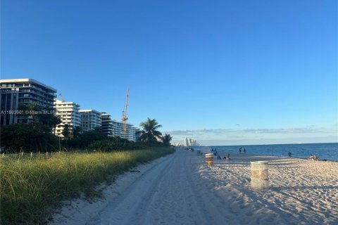 Купить кондоминиум в Серфсайд, Флорида 2 спальни, 109.62м2, № 1945166 - фото 29