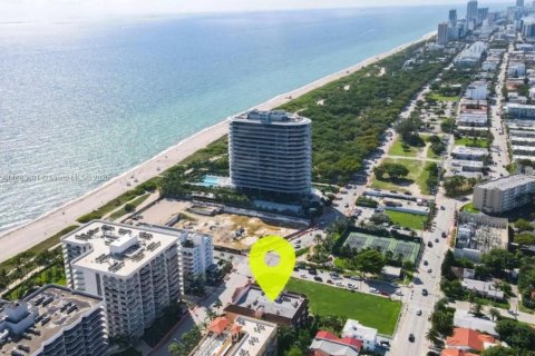 Купить кондоминиум в Серфсайд, Флорида 2 спальни, 109.62м2, № 1945166 - фото 24