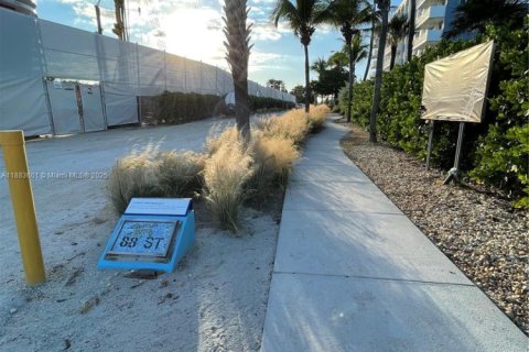 Купить кондоминиум в Серфсайд, Флорида 2 спальни, 109.62м2, № 1945166 - фото 30