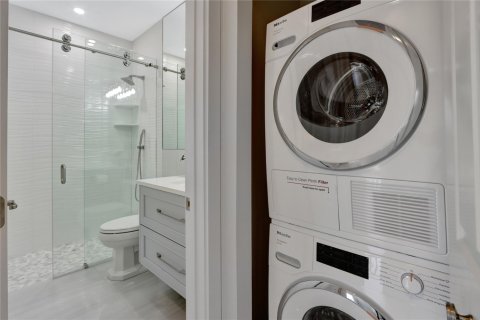 Copropriété à louer à Fort Lauderdale, Floride: 3 chambres, 118.26 m2 № 927768 - photo 1