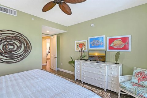 Condo in Bradenton, Florida, 2 bedrooms  № 2400277 - photo 24