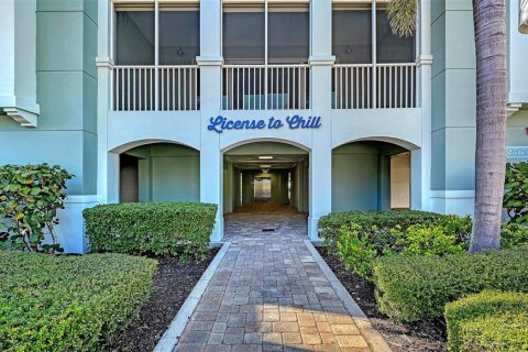 Condo in Bradenton, Florida, 2 bedrooms  № 2400277 - photo 5