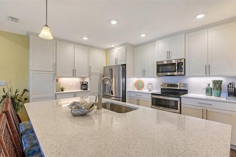Condo in Bradenton, Florida, 2 bedrooms  № 2400277 - photo 21