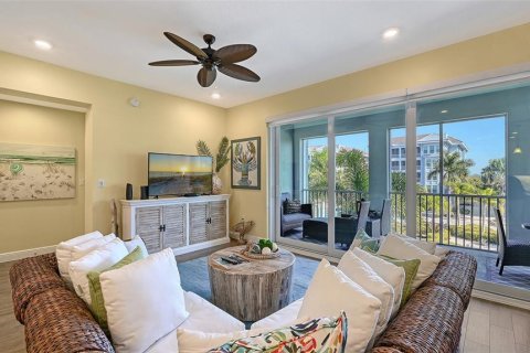 Condo in Bradenton, Florida, 2 bedrooms  № 2400277 - photo 9