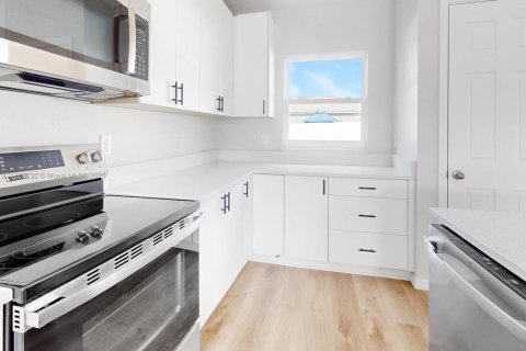 House in Ocala, Florida 3 bedrooms № 1958943 - photo 8