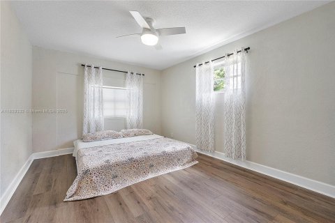 Villa ou maison à vendre à Lauderdale Lakes, Floride: 3 chambres, 144 m2 № 1938527 - photo 13