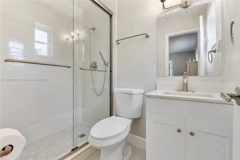 Villa ou maison à vendre à Lauderdale Lakes, Floride: 3 chambres, 144 m2 № 1938527 - photo 11