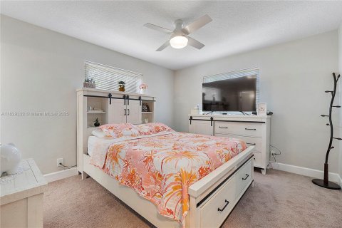 Villa ou maison à vendre à Lauderdale Lakes, Floride: 3 chambres, 144 m2 № 1938527 - photo 10