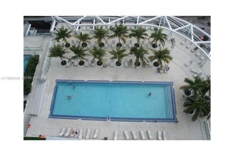 Condominio en alquiler en Miami, Florida, 2 dormitorios, 102.94 m2 № 2060775 - foto 20