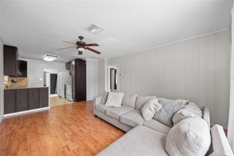 House in Orlando, Florida 2 bedrooms, 124.67 sq.m. № 1680848 - photo 20