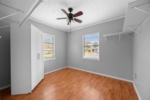 House in Orlando, Florida 2 bedrooms, 124.67 sq.m. № 1680848 - photo 11