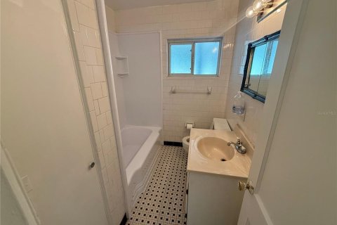 House in Sanford, Florida 4 bedrooms, 200.11 sq.m. № 1719930 - photo 13