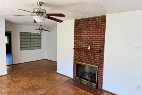 House in Sanford, Florida 4 bedrooms, 200.11 sq.m. № 1719930 - photo 9